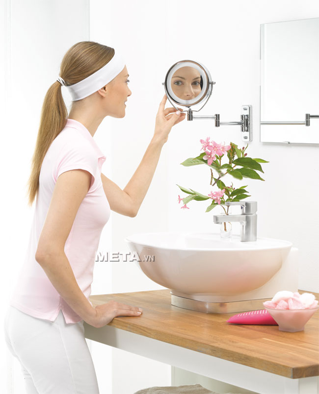 Gương trang điểm 2 mặt Beurer BS59 Top 5 gương trang điểm có đèn LED để bàn, gắn tường đẹp