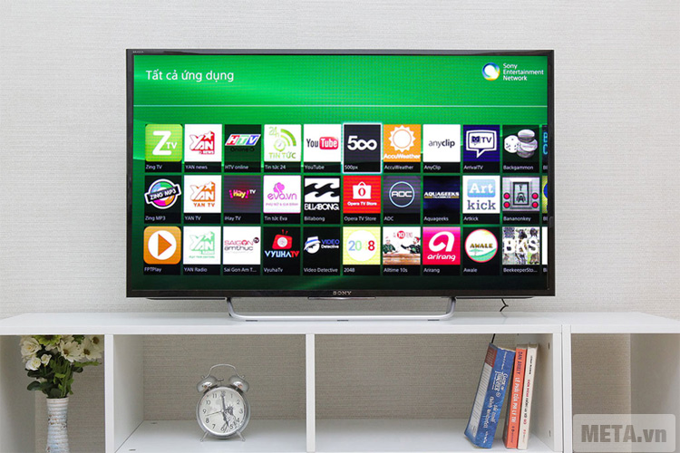 Tivi smart Sony 40 inch Full HD 40W700 khi mở trình duyệt web.
