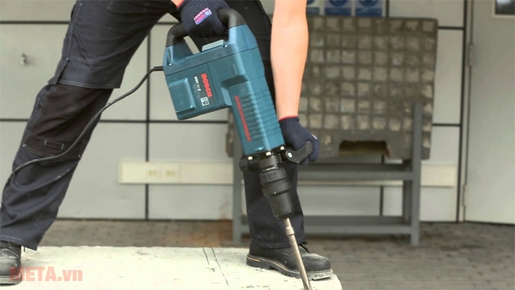 Máy đục bê tông Bosch GSH 11E