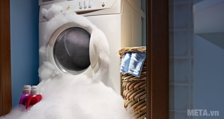 Máy giặt bị trào bọt là lỗi gì?