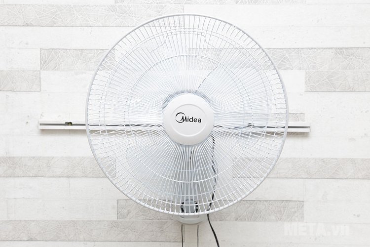 Quạt treo tường Midea