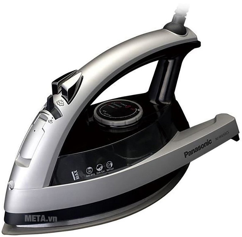 Bàn là hơi nước Panasonic PABU-NI-W650CSLRA