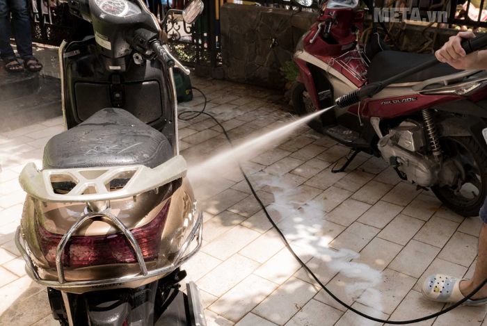 Xịt xe lại lần cuối cùng