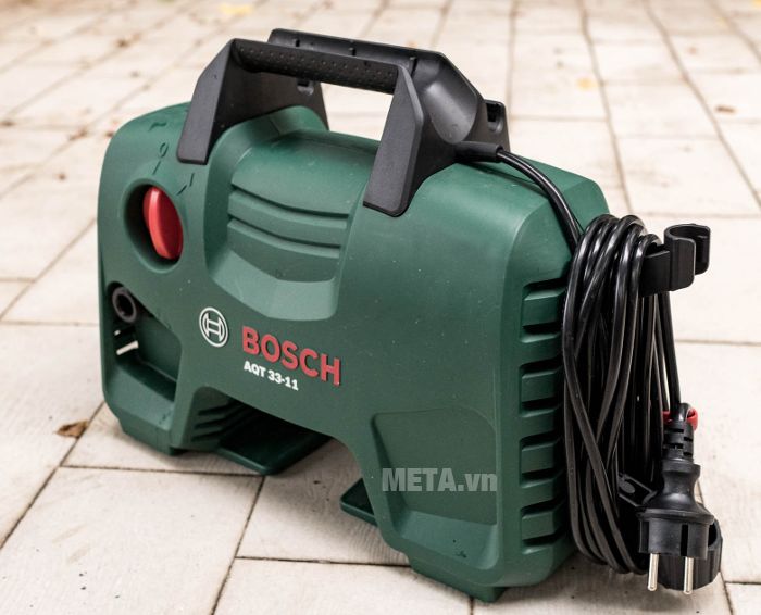 Máy xịt rửa Bosch Aquatak-33-11 có vỏ máy bằng nhựa cao cấp 