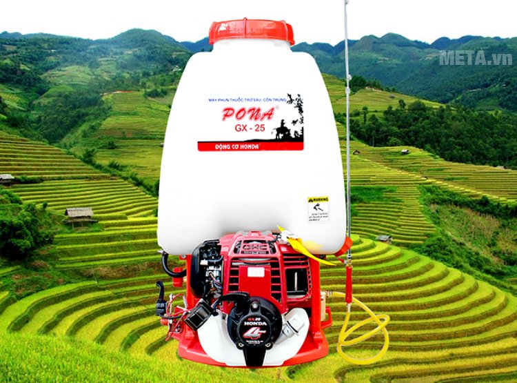 Bộ bơm được làm bằng nguyên liệu tốt nên áp lực phun thuốc của máy rất mạnh, độ bền cao.