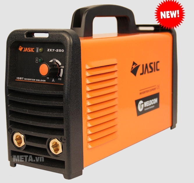 Máy hàn que Jasic ZX7-250 chạy máy khá êm, có mồi hồ quang dễ, ổn định