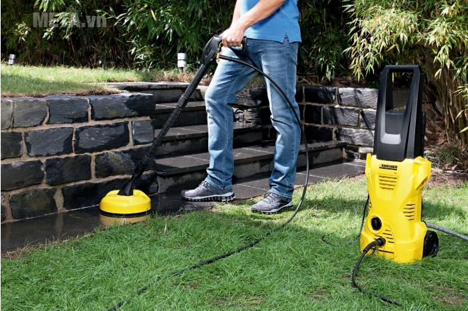 Có nên mua máy rửa xe Karcher hay không?