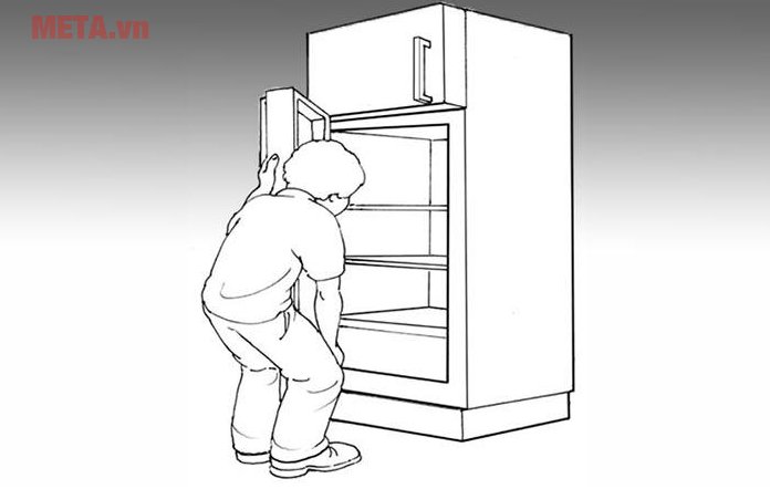 Tủ lạnh ngăn mát phía dưới khiến người sử dụng phải cúi khom khi lấy đồ 