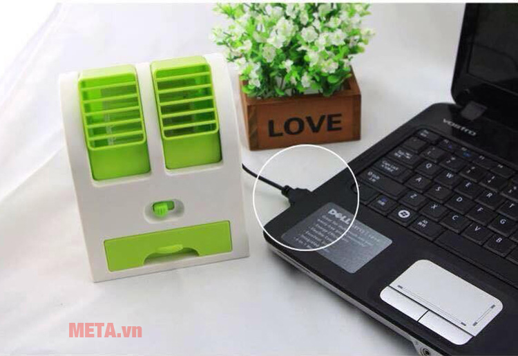 Loại điều hoa mini cầm tay có thể sử dụng điện sạc từ laptop giá rẻ chỉ vài trăm nghìn đồng