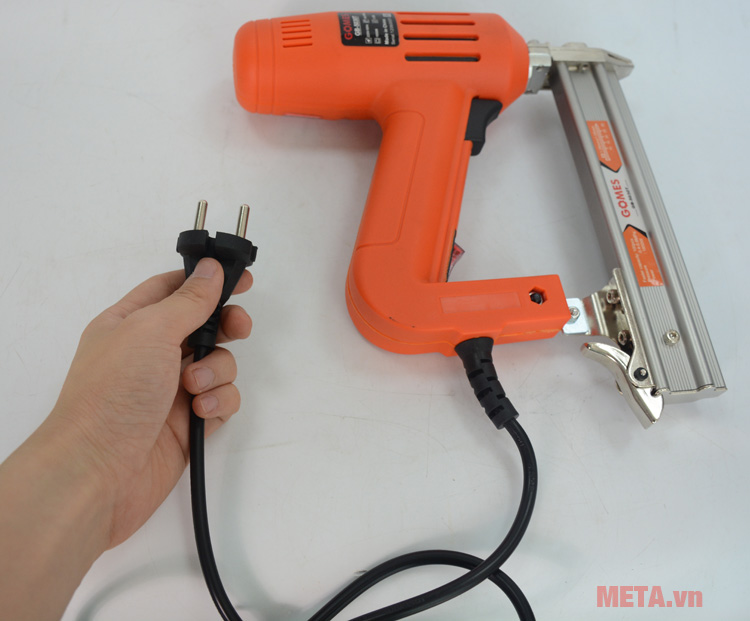 Gomes GB-5030T hoạt động với công suất mạnh mẽ 1.850W