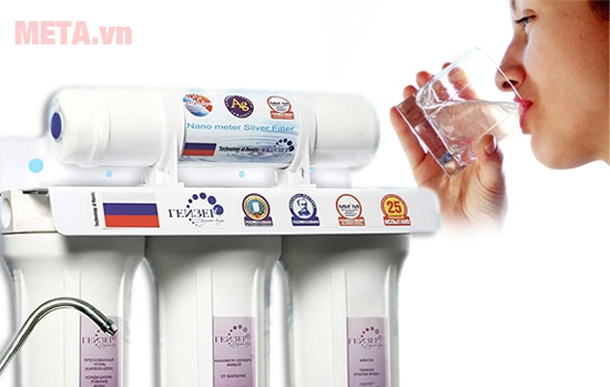 Máy lọc nước công nghệ Nano hoàn toàn có thể sử dụng để cấp nước uống trực tiếp.