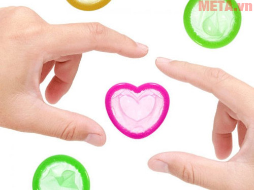 Sử dụng bao cao su đúng cách sẽ giúp bạn có được một cuộc yêu trọn vẹn