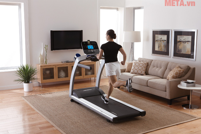 Việc sở hữu một chiếc máy chạy bộ điện tại nhà sẽ đem đến cho bạn nhiều lợi ích