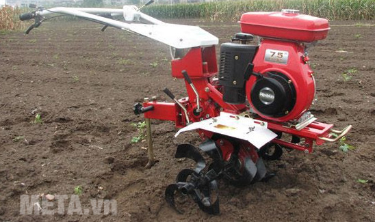 Máy xới đất là sự lựa chọn số 1 của nhà nông
