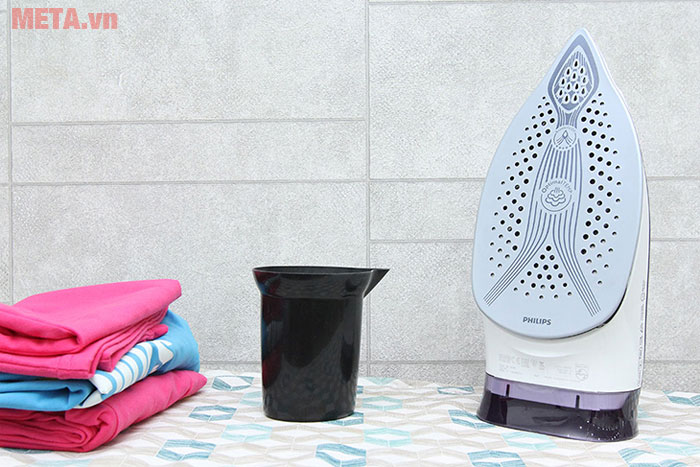 Mặt đế T-ionicGlide thường xuất hiện ở các mẫu bàn là Philips