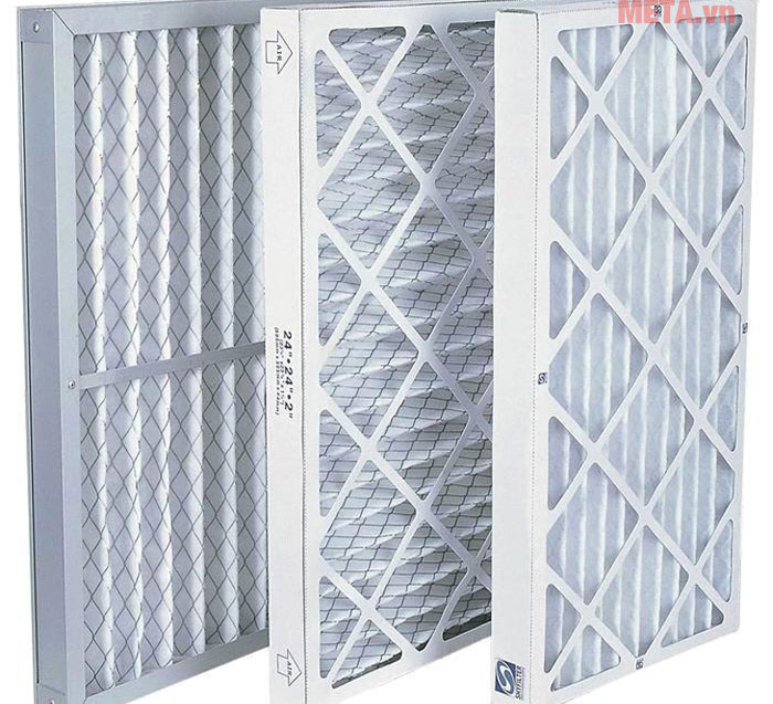 Màng lọc thô có tác dụng loại bỏ những bụi bẩn có kích thước lớn