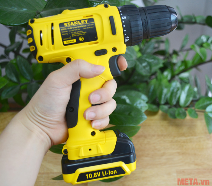 Stanley SCD 12S2 nhỏ gọn đáp ứng được nhu cầu sử dụng cho gia đình