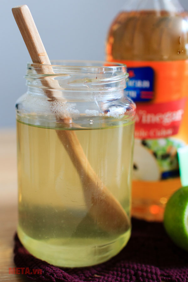Nước detox trà xanh - chanh - giấm táo 