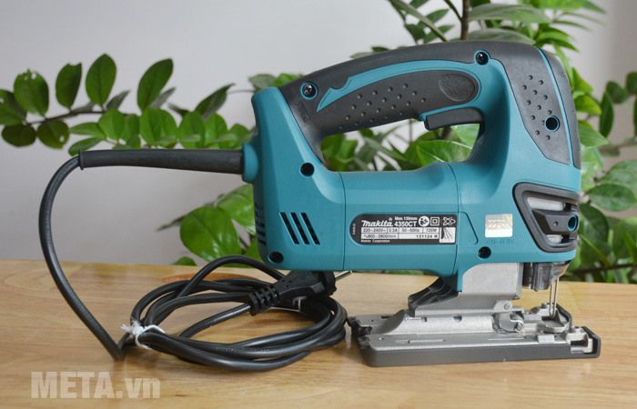 Máy cưa lọng cầm tay Makita