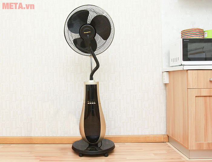 Quạt phun sương giúp tăng độ ẩm phòng điều hòa