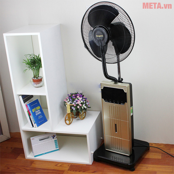 Quạt phun sương Kangaroo KG209 có thiết kế trang nhã, hiện đại.
