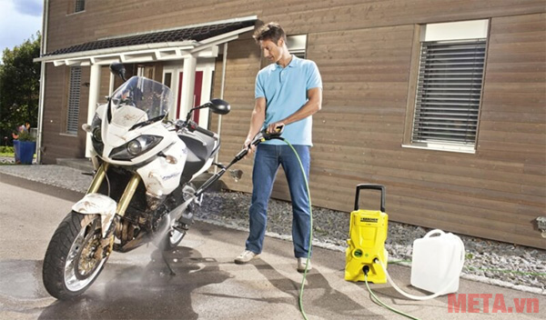 Máy rửa xe tại nhà