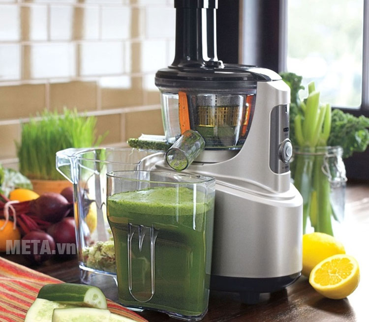 Máy ép tốc độ chậm giữ trọn vẹn dưỡng chất trong nước ép