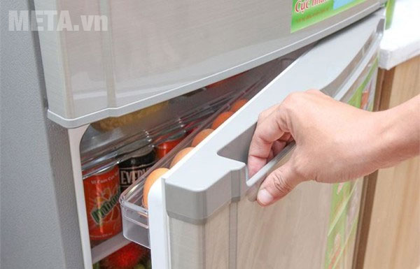 Kiểm tra, vệ sinh tủ lạnh thường xuyên
