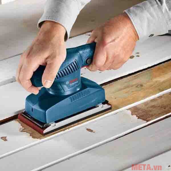 Máy chà nhám giúp đánh bóng nhiều bề mặt