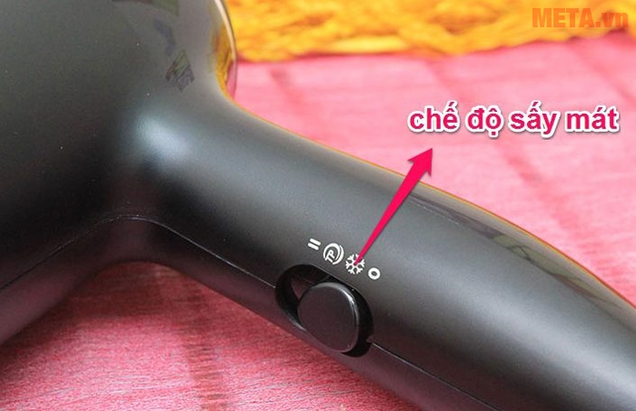 Chế độ sấy mát trên máy sấy tóc