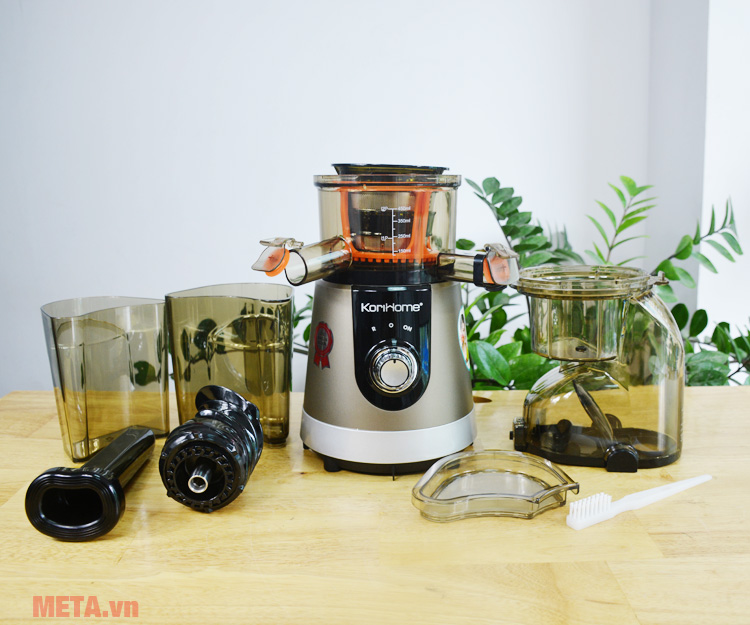 Máy ép chậm Korihome được làm từ chất liệu cao cấp, bền bỉ