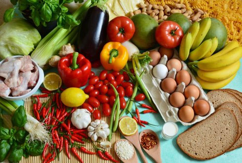Chế độ ăn đủ chất, hợp lý sẽ giúp giảm chứng huyết áp thấp