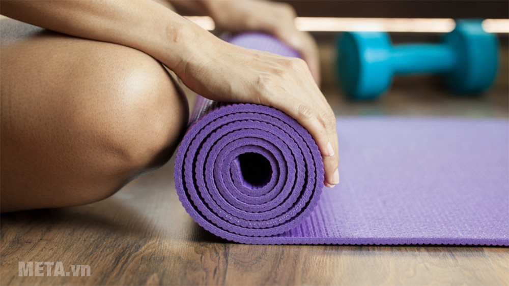 Thảm yoga cho các bài tập giãn cơ tại nhà