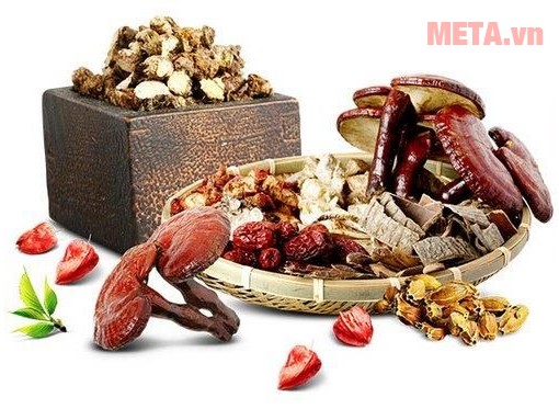 Sấy dược  liệu để bảo quản và sử dụng trong thời gian dài.