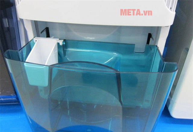 Bình chứa nước của máy hút ẩm có thể tháo rời