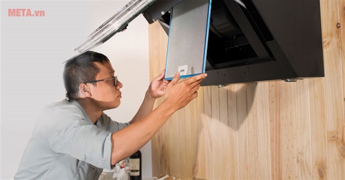 Vết dầu mỡ trên máy hút mùi sẽ bị xóa sổ nếu bạn biết mẹo hay này