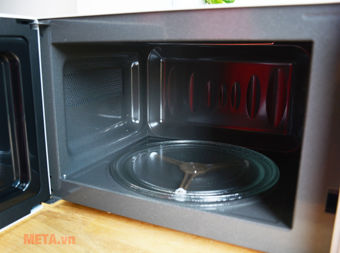 Chất liệu lò nướng dễ vệ sinh