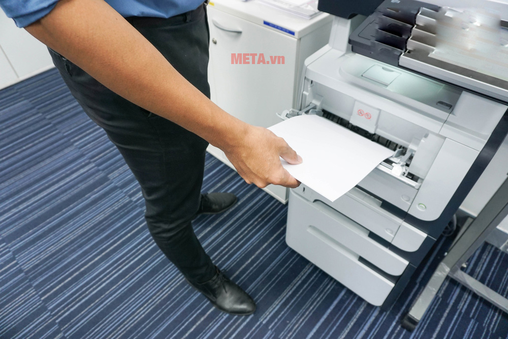 Cách giải quyết vấn đề khi máy in bị kẹt giấy