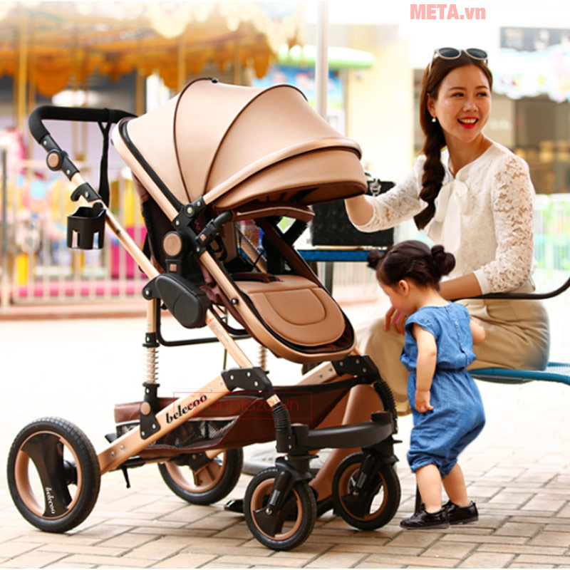 Hướng dẫn gấp mở và vệ sinh xe đẩy em bé đúng cách
