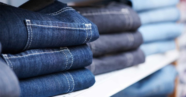 Làm sao để giữ quần Jeans mới mua không bị phai màu?