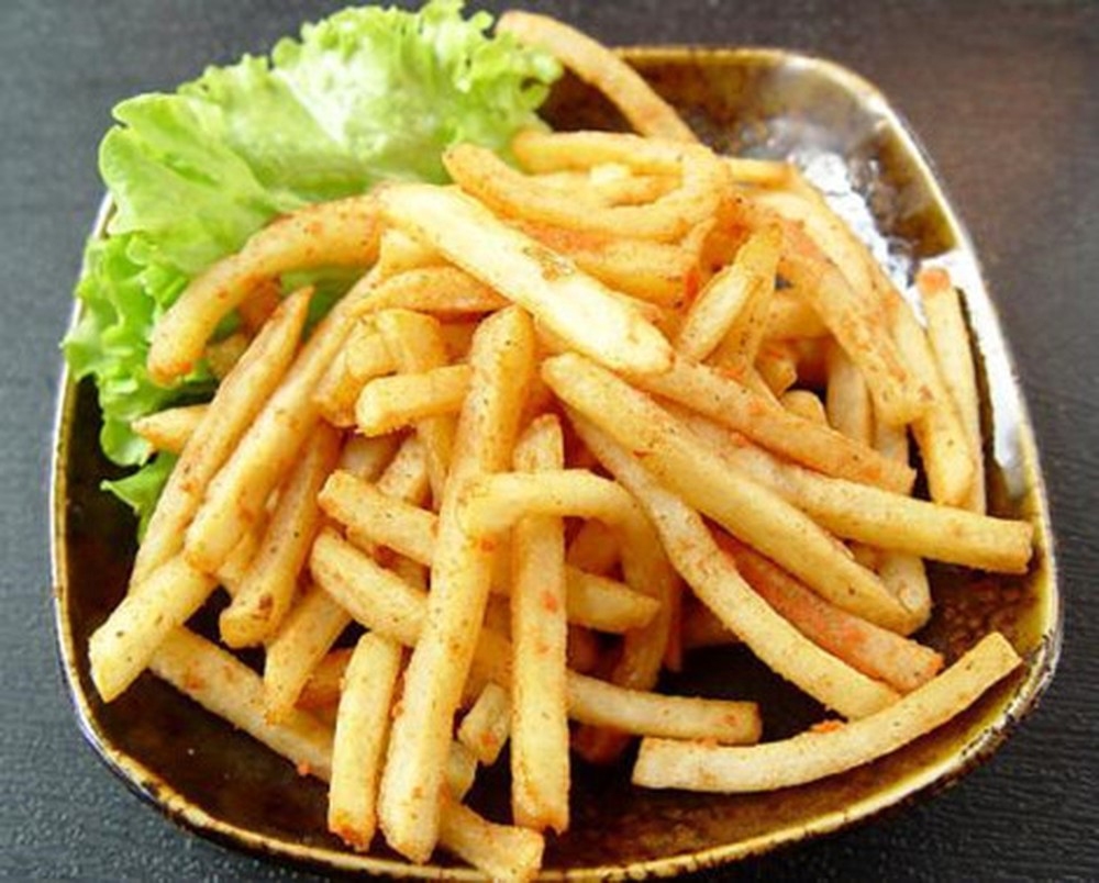 Ăn nhẹ trước khi uống rượu 
