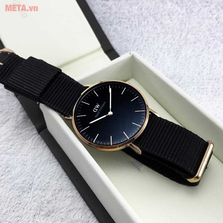 Đồng hồ dây vải