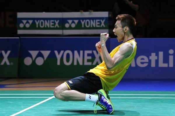 mua giầy cầu lông giá rẻ tại Hà Nội và TPHCM