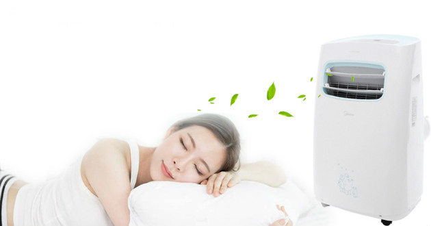 Máy lạnh di động mini Midea dạng cây đứng, có các cửa tản gió đều khắp phòng.