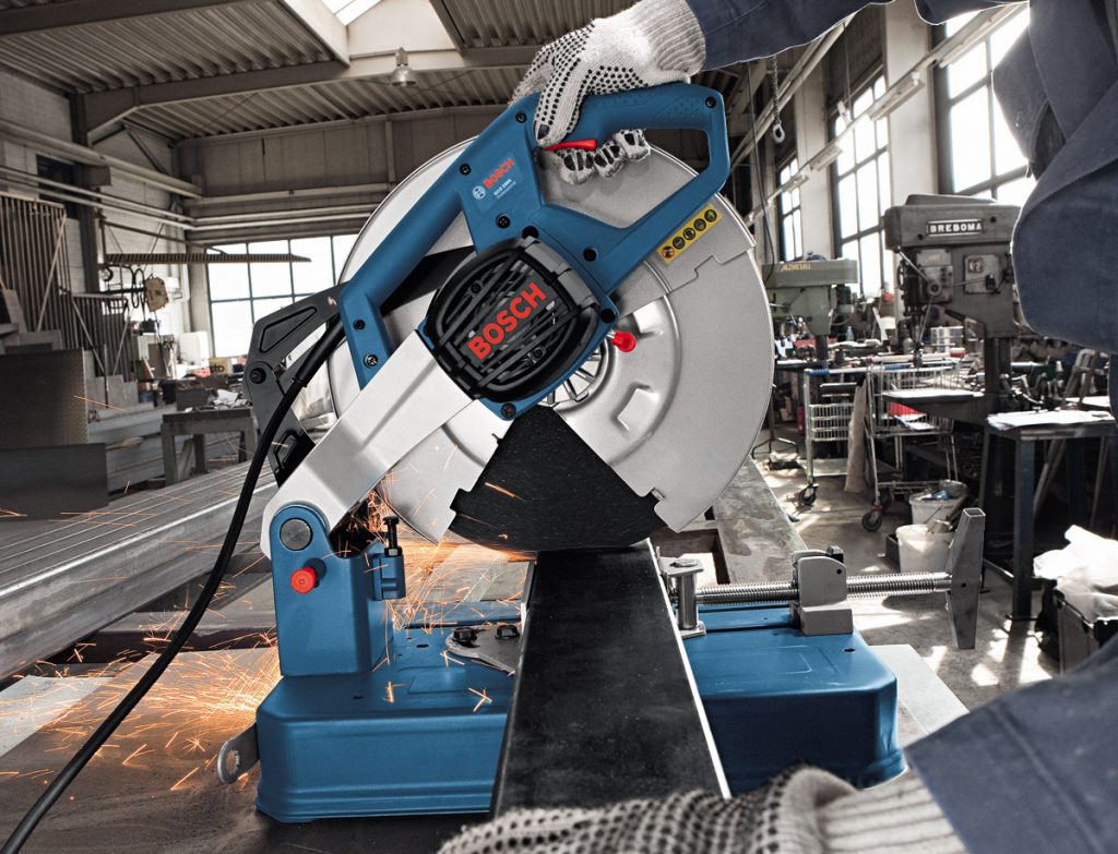 máy cắt sắt Bosch của nước nào