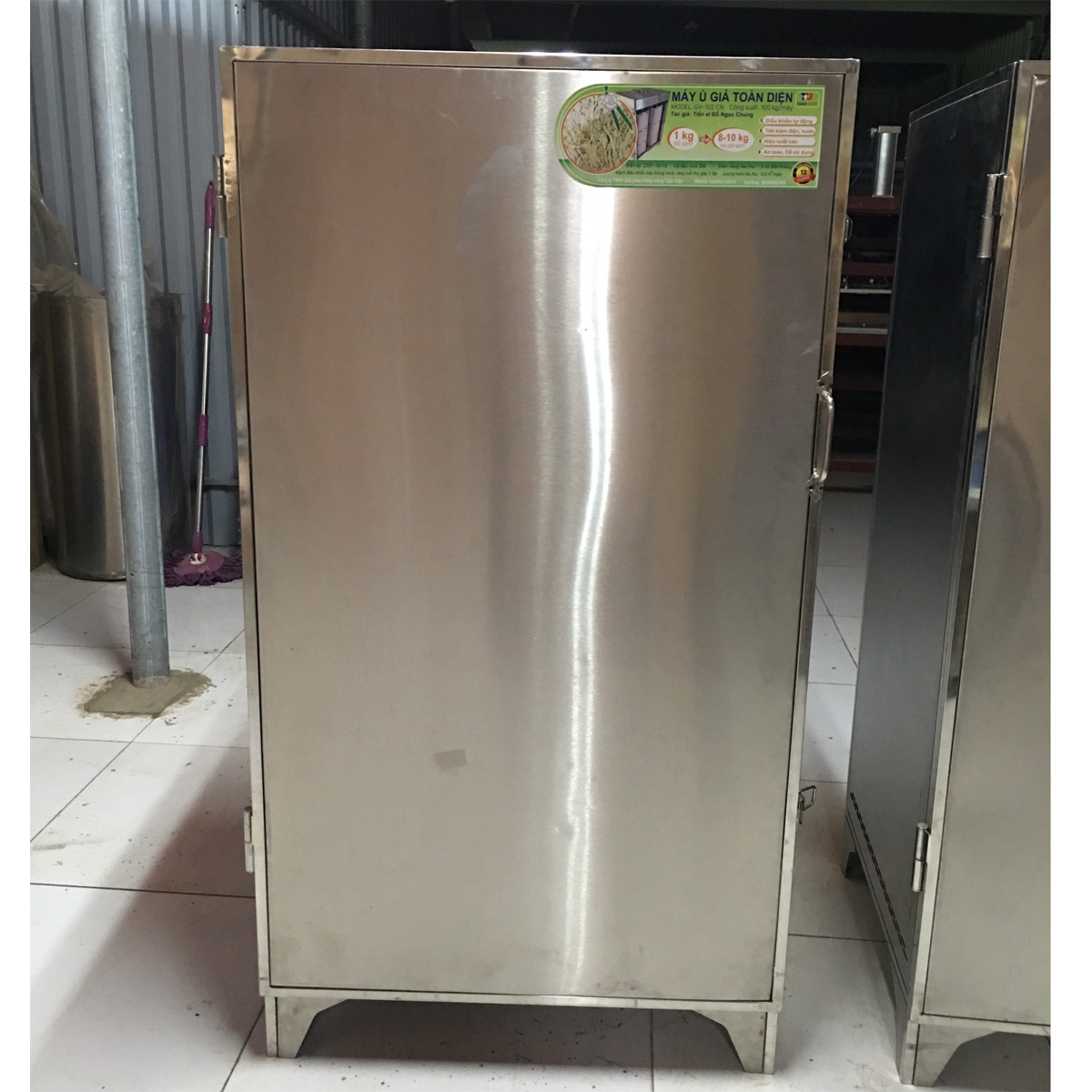 Máy làm giá đỗ công nghiệp Toàn Diện 100kg có vỏ ngoài bằng inox.
