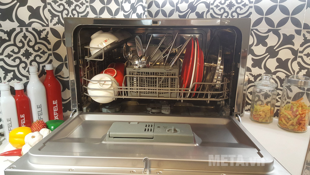 Sử dụng máy rửa bát Hafele tiết kiệm nước hiệu quả