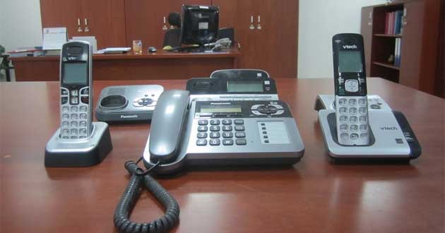Điện thoại mẹ bồng con