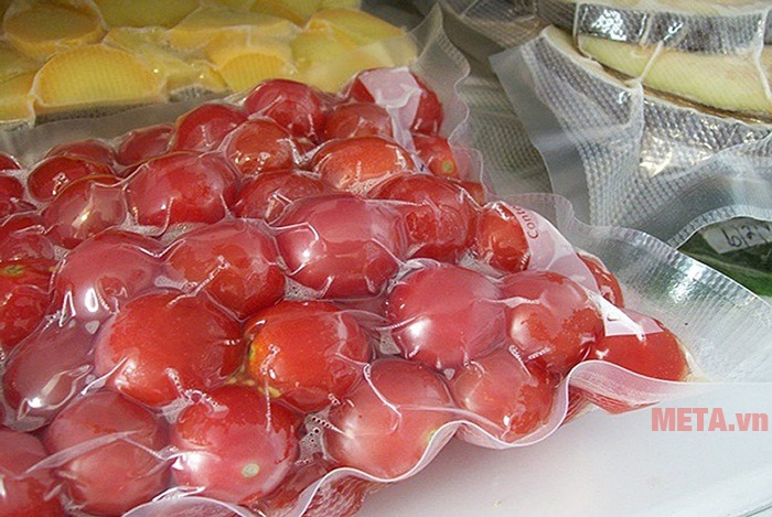 Ưu tiên chọn máy ép chân không để sử dụng nhằm đảm bảo chất lượng ép cũng như tiết kiệm thời gian. 