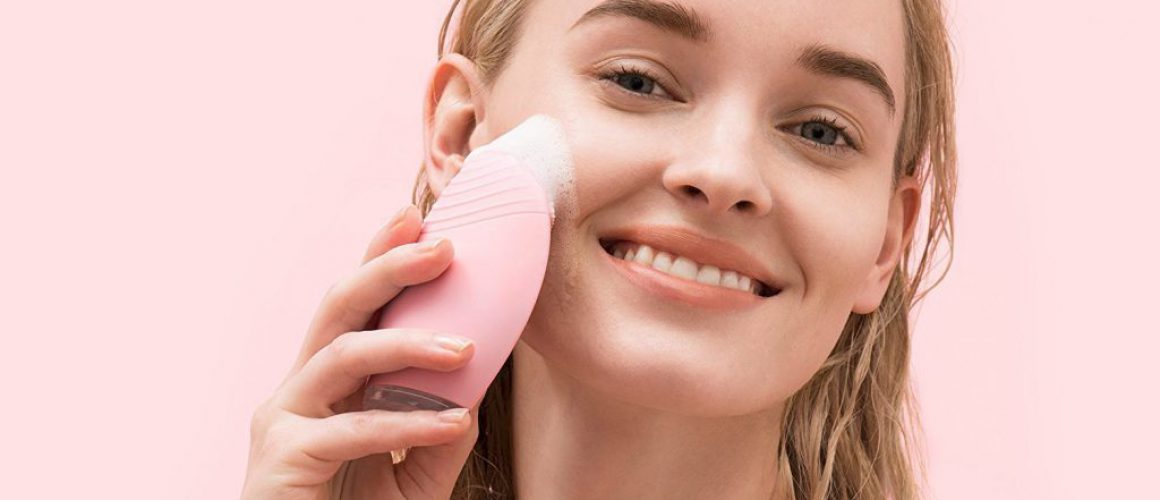 Mua máy rửa mặt tặng cô giáo nhân ngày 20/11 ý nghĩa & tiết kiệm